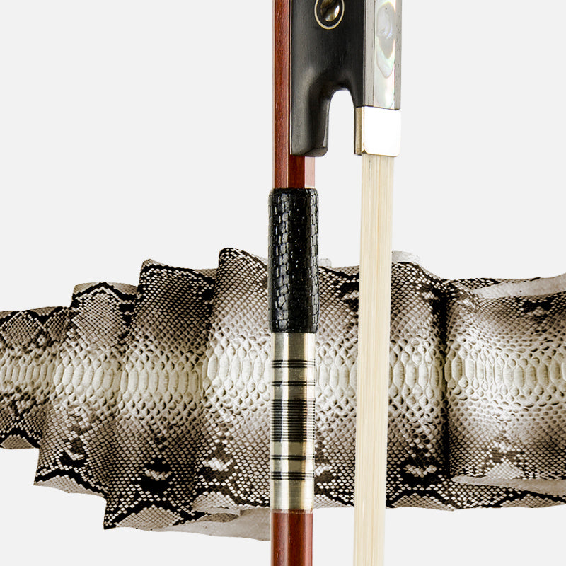 Full View of Bow – balanced Brazilwood violin bow for 4/4 violin, professional tone and control